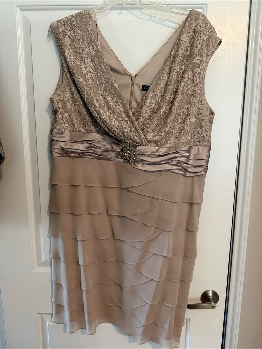 Jessica Howard Taupe Lace & Tiered Chiffon Midi Dress